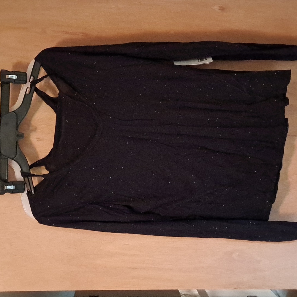 FLASH SALE Shape Activewear L top